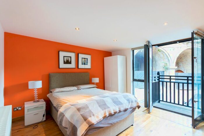 2 Bedroom Flat To Rent In Maltings Place, London, SE1