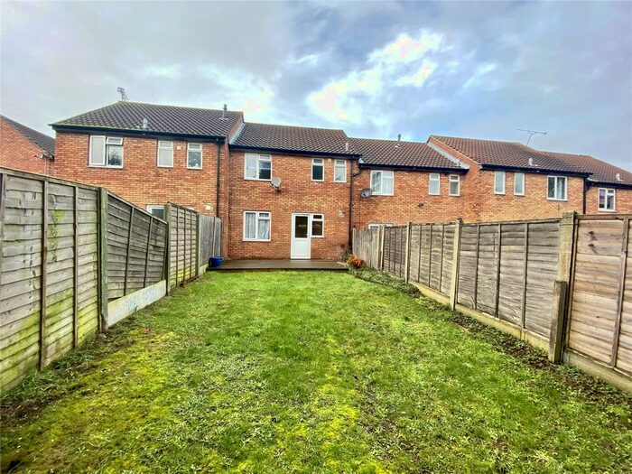 2 Bedroom Terraced House To Rent In Sheering Court, Rayleigh, Essex, SS6