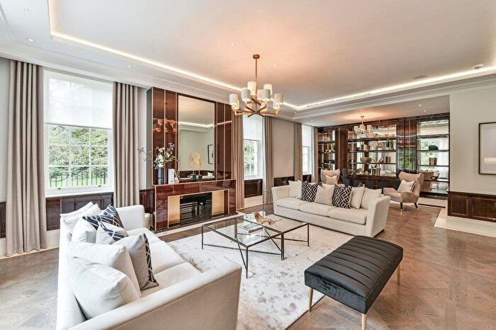 8 Bedroom Detached House To Rent In The Bishops Avenue, Hampstead Garden Suburb, London, N2