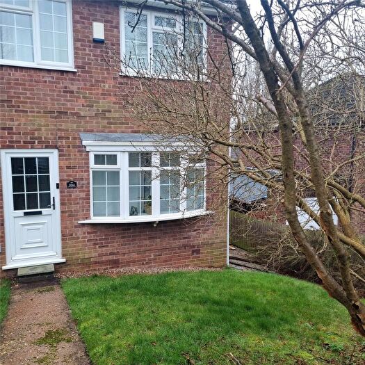 3 Bedroom End Of Terrace House To Rent In Kenrick Road, Nottingham, Nottinghamshire, NG3