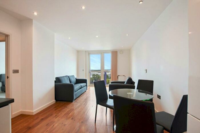 1 Bedroom Apartment To Rent In High Street, London, E15