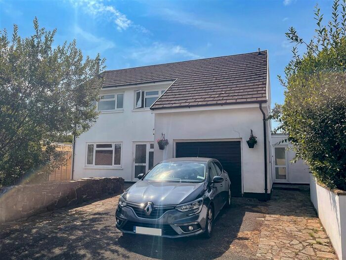 4 Bedroom Detached House For Sale In Meadow Park, Treffgarne, Haverfordwest, SA62