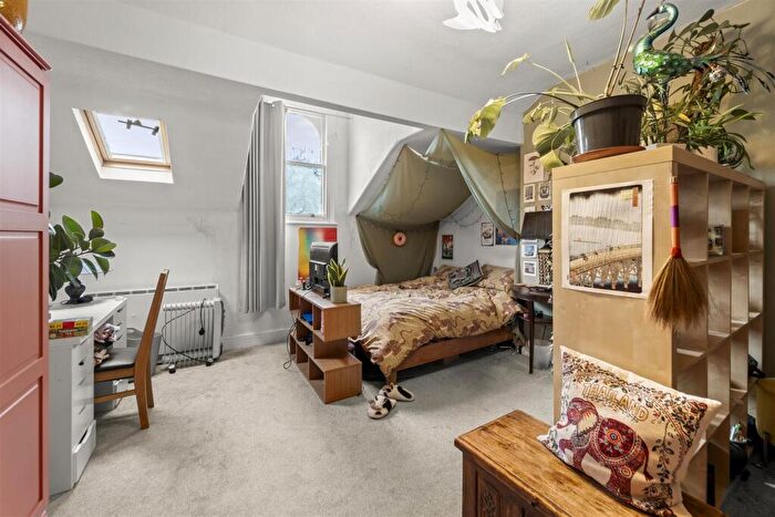 2 Bedroom Apartment To Rent In Selbourne Lodge, Highfield, Sale, M33