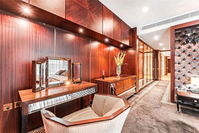 4 Bedroom Flat For Sale In The Knightsbridge Apartments, Knightsbridge London, SW7