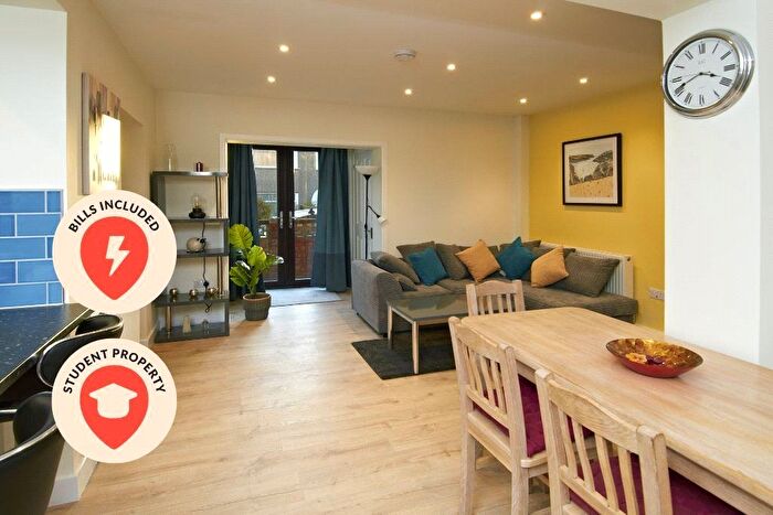 8 Bedroom Semi Detached House To Rent In Filton Avenue, Horfield, Bristol, Gloucestershire, BS7