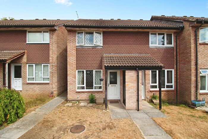2 Bedroom Semi Detached House To Rent In Chandos Close, Grange Park, SN5