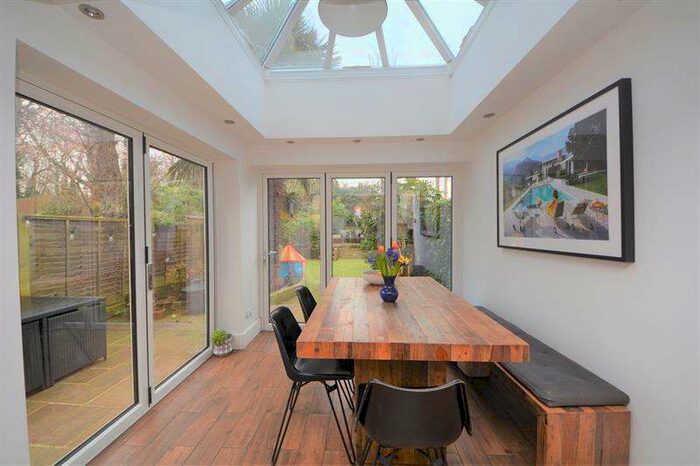 5 Bedroom House To Rent In Chamberlain Road, East Finchley, London, N2