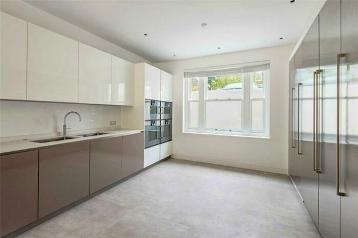 5 Bedroom Semi-Detached House To Rent In Springfield Road, St Johns Wood, London, NW8
