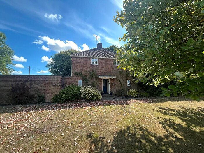 4 Bedroom Detached House For Sale In Marsh Road, Holbeach Hurn, PE12