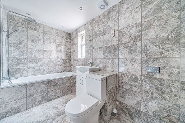 6 Bedroom Terraced House To Rent In Broomfield, Walthamstow, Walthamstow, London, E17