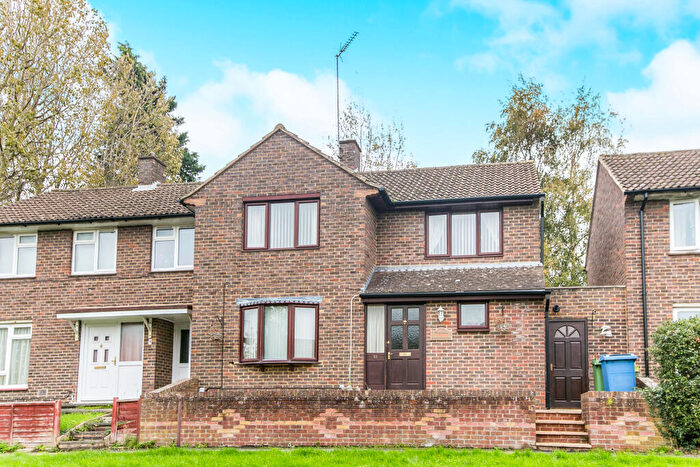 4 Bedroom Semi-Detached House To Rent In Hillcopse View, Bullbrook, RG12