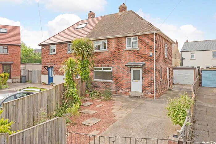 3 Bedroom Semi-Detached House For Sale In The Briars, Knaresborough, HG5