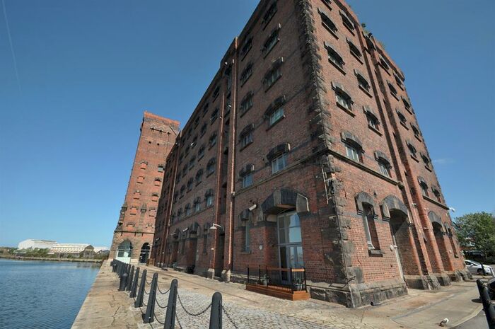 2 Bedroom Apartment To Rent In East Float Quay, CH41