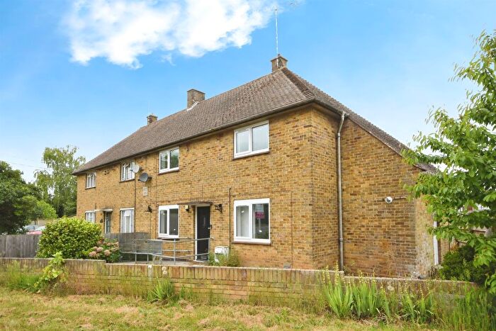 3 Bedroom Semi Detached House For Sale In Maldon Road, Great Baddow, Chelmsford, CM2