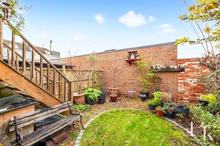 3 Bedroom Maisonette For Sale In Portland Road, Hove, BN3