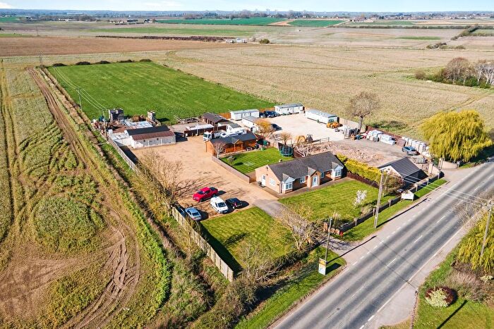 3 Bedroom Bungalow For Sale In Iretons Way, Chatteris, Cambridgeshire, PE16