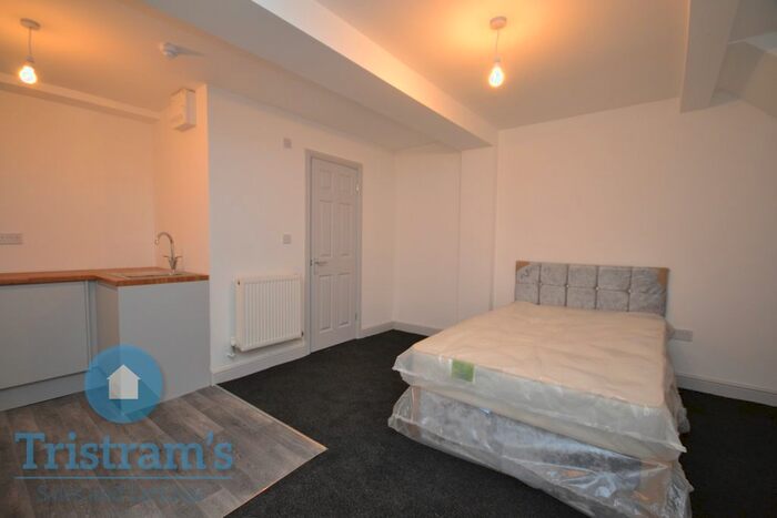 Studio To Rent In Bulwer Road, Nottingham, NG7