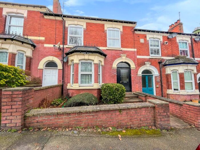 2 Bedroom Flat To Rent In B Bell Street, Brierley Hill, DY5