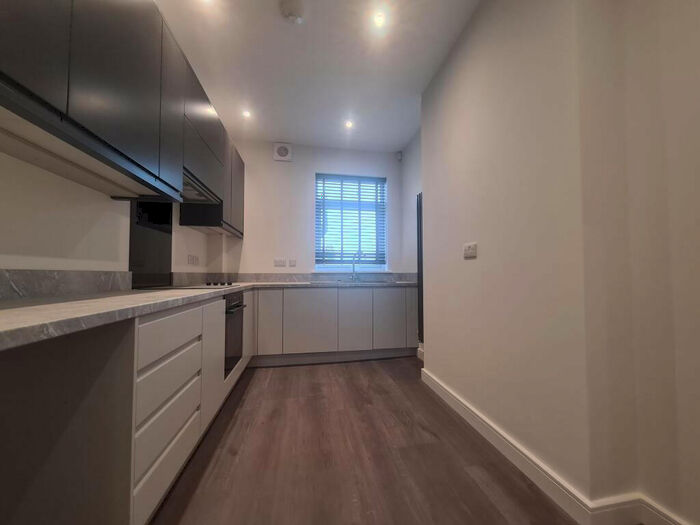 3 Bedroom Terraced House To Rent In Melrose Close, London, SE12