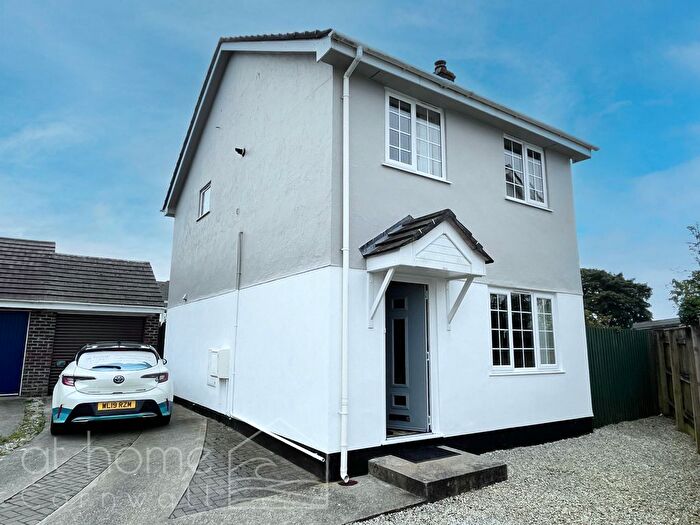 3 Bedroom Detached House For Sale In Church View Road, Probus, TR2
