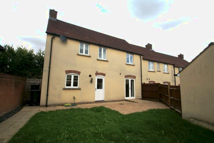 4 Bedroom End Of Terrace House To Rent In Trinity View Road, Tidworth, SP9
