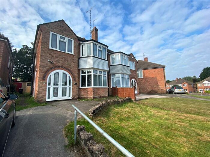 3 Bedroom Semi-Detached House To Rent In Stoneyford Grove, Billesley, Birmingham, B14
