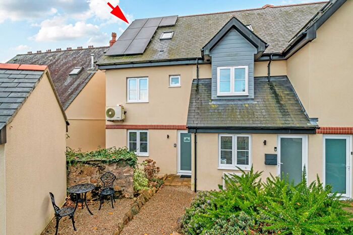 2 Bedroom Flat For Sale In St. Ives, Cornwall, TR26