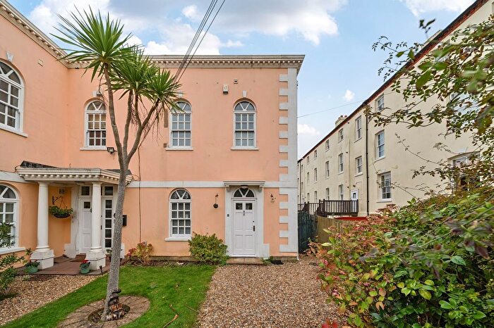 2 Bedroom End Terrace House For Sale In Woodford House, Upper Bognor Road, Bognor Regis, PO21
