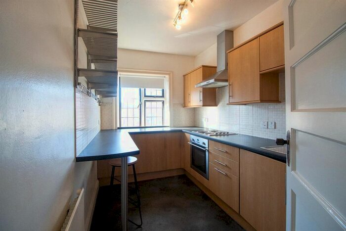 1 Bedroom Flat To Rent In Commercial Square, Haywards Heath, RH16