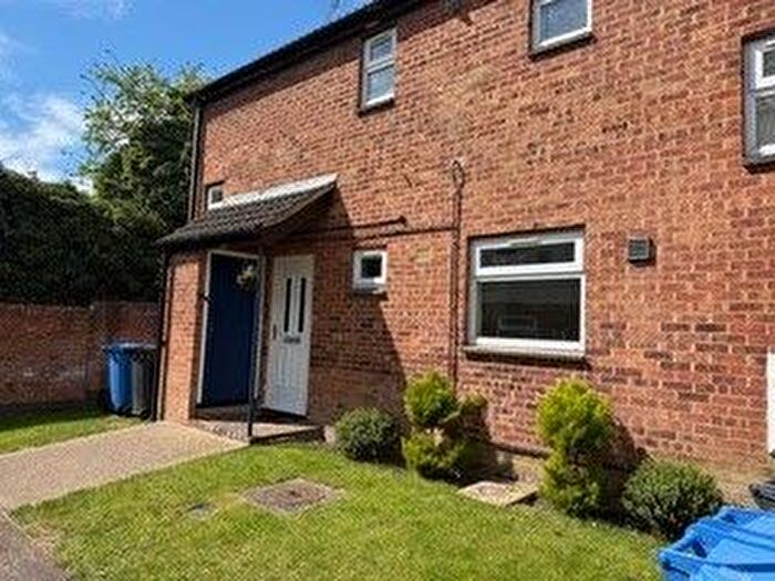 3 Bedroom Semi Detached House To Rent In Spencer Road, Norwich, NR6