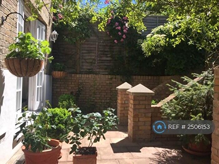 2 Bedroom Flat To Rent In Belmont Grove, London, SE13