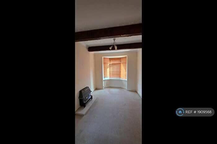 3 Bedroom End Of Terrace House To Rent In Barthomley Road, Stoke-On-Trent, ST1