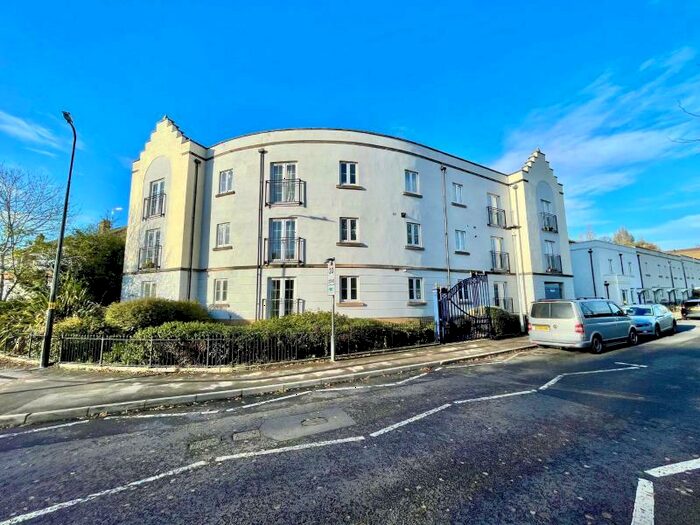 1 Bedroom Apartment To Rent In Gateway Terrace - Portishead, BS20