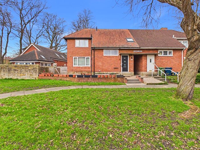 2 Bedroom Semi Detached House For Sale In Cedars Green, Low Fell, Gateshead, NE9