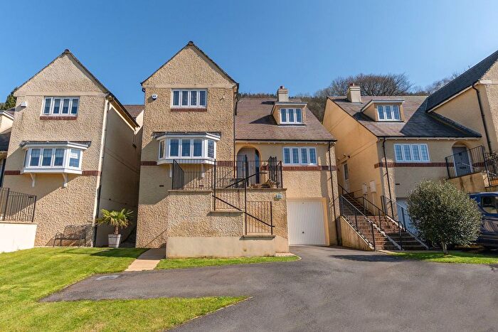 4 Bedroom Detached House For Sale In Gardens View Close, Cross Keys, NP11