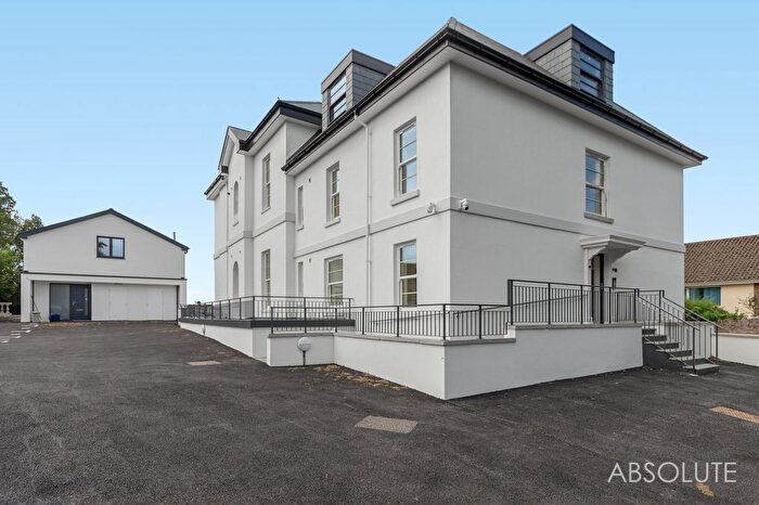 2 Bedroom Flat For Sale In Thurlow Road, Sonny Rae Villa Thurlow Road, TQ1