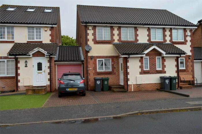 3 Bedroom Property To Rent In Barnwell Road, Dartford, Kent, DA1