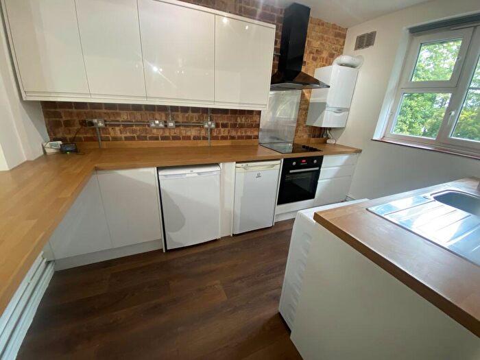 2 Bedroom Apartment To Rent In Stanborough Green, Welwyn Garden City, AL8