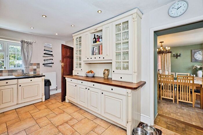 4 Bedroom Semi-Detached House For Sale In Church Road, Bawdrip, Bridgwater, TA7