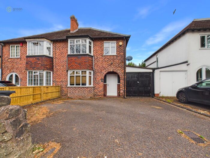3 Bedroom Semi-Detached House For Sale In College Road, Sutton Coldfield, B73