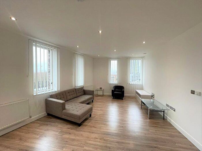 2 Bedroom Flat To Rent In Mitten House, Creative Road, London, SE8