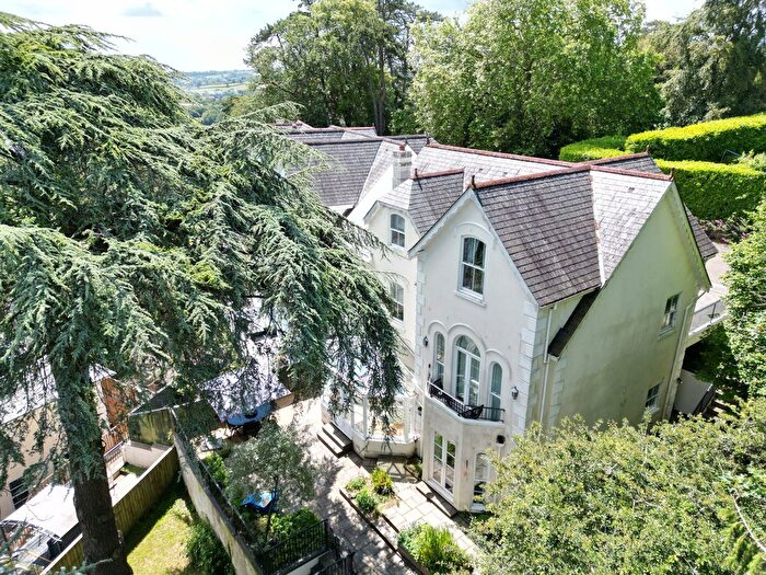 4 Bedroom Detached House For Sale In Oak Lawn, Newton Abbot, TQ12