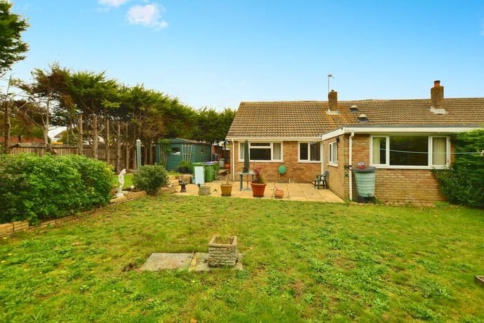 3 Bedroom Bungalow For Sale In Ash Grove, Lydd, Romney Marsh, TN29