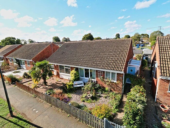 2 Bedroom Bungalow For Sale In Beeson Close, Little Paxton, St Neots, PE19