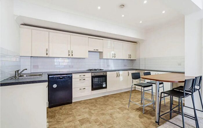 2 Bedroom House To Rent In Malcolm Road, Coulsdon, CR5