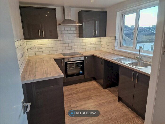 3 Bedroom Flat To Rent In King Edwards Road, Swansea, SA1