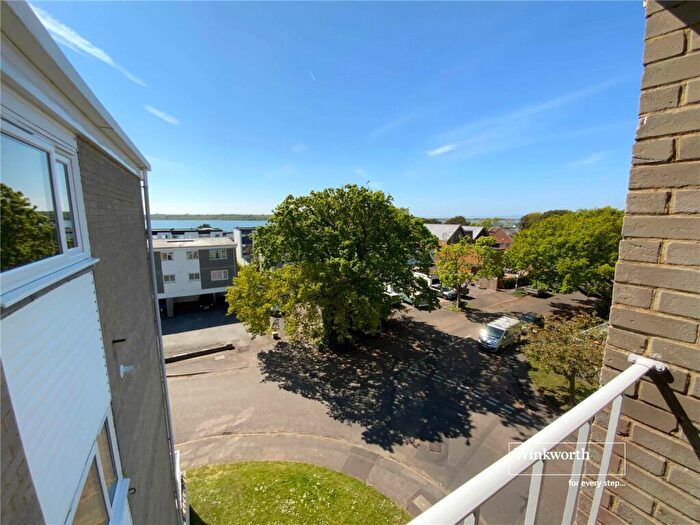 2 Bedroom Apartment For Sale In Rushford Warren, Christchurch, Dorset, BH23