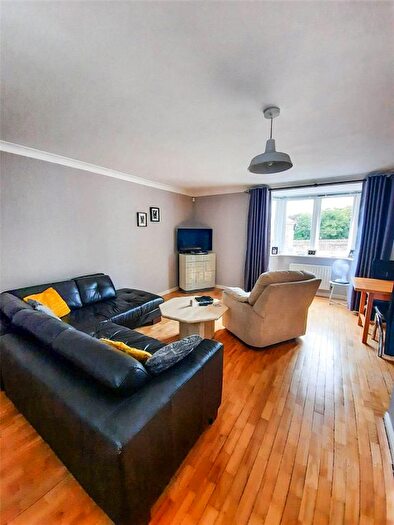 2 Bedroom Flat To Rent In Brennus Place, Chester, Cheshire, CH1