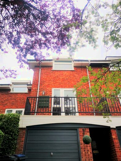 3 Bedroom Terraced House To Rent In Kingfisher Way, Birmingham, B30