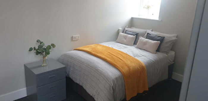 4 Bedroom Private Halls To Rent In Fenham Hall Drive, Newcastle Upon Tyne, NE4
